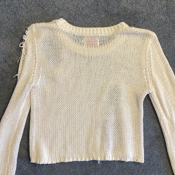 LF Ripped Sweater - Picture 4 of 4